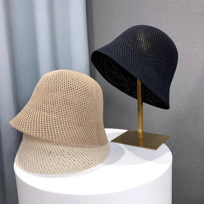 Leichter Bucket Hat mit luftiger Struktur – faltbar, atmungsaktiv und ideal für sonnige Tage.