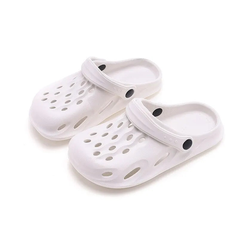 Leichte EVA-Clogs für Damen – rutschfest, bequem und ideal für Garten, Strand oder lässige Sommer-Outfits.