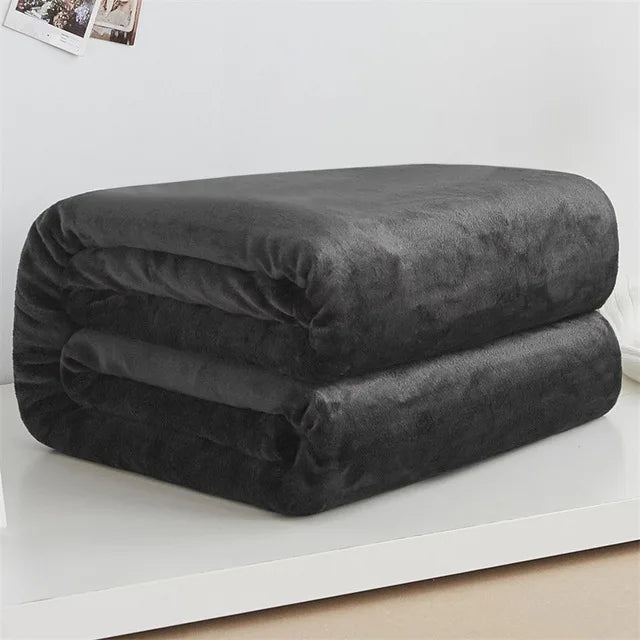 Coperta in pile-flanella – morbida, calda e perfetta come copertura per il letto o il divano in colori eleganti.