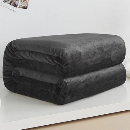 Coperta in pile-flanella – morbida, calda e perfetta come copertura per il letto o il divano in colori eleganti.