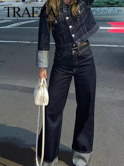 Vintage-Jeansjacke und Hose in Dunkelblau mit Knopfleiste und Taschen – zeitlos, lässig und perfekt für coole High-Street-Looks.