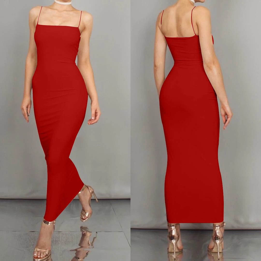 Langes Spaghettiträgerkleid im figurbetonten Schnitt – leicht, sexy und ideal für Clubnächte oder stylische Sommerlooks.
