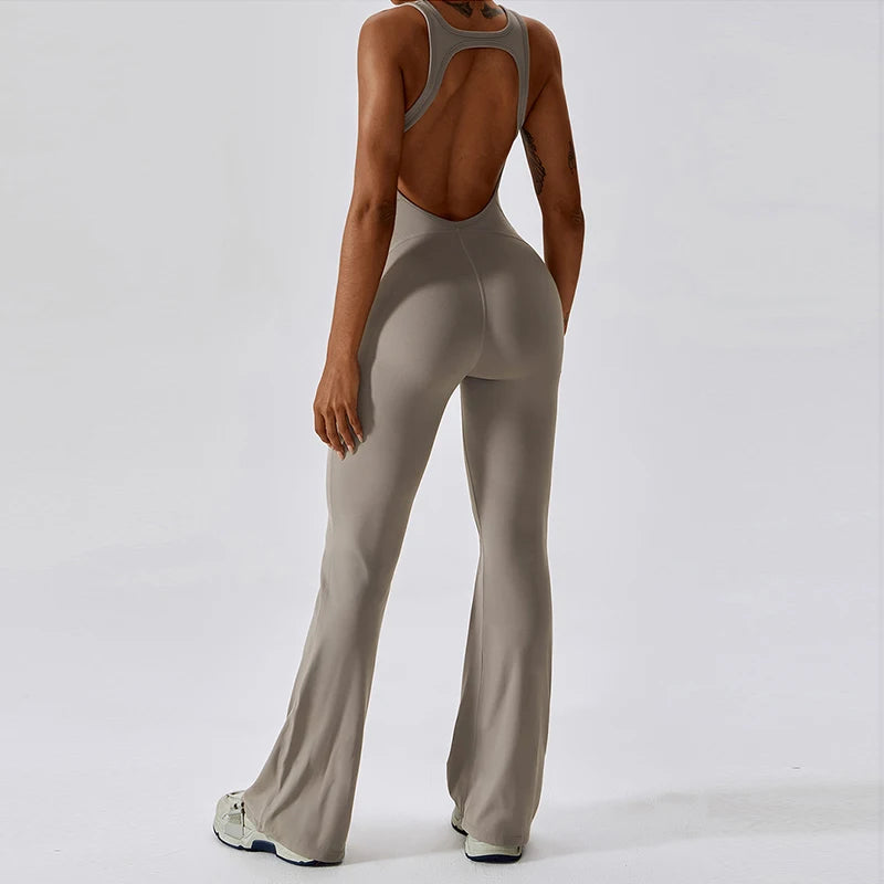 Jumpsuit de fitness avec décolleté en V dans le dos – extensible, ajusté et parfait pour le yoga, l'entraînement ou le workout.