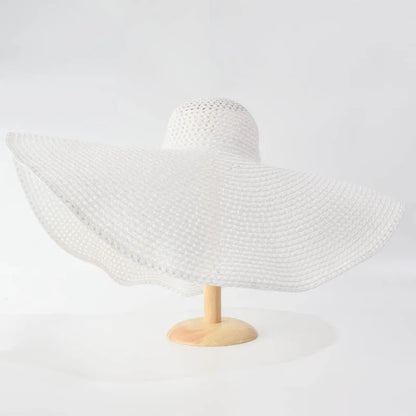 XL Strohhut mit 70 cm Krempe – faltbar, leicht und ideal als UV-Schutz am Strand oder unterwegs.