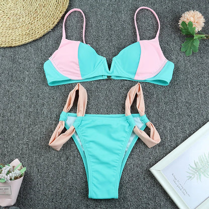 Push-Up V-Neck Bikini – Zweiteiliges Patchwork-Design mit tiefem Ausschnitt