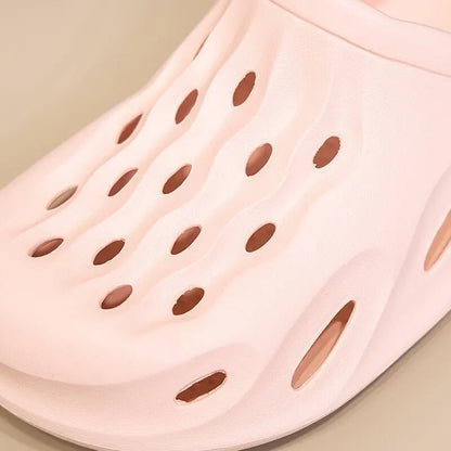 Leichte EVA-Clogs für Damen – rutschfest, bequem und ideal für Garten, Strand oder lässige Sommer-Outfits.