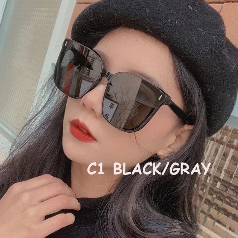 Koreanische Fashion-Sonnenbrille im eckigen Retro-Design – unisex, stylisch und ideal für Strand, Sommer und trendige Outfits.