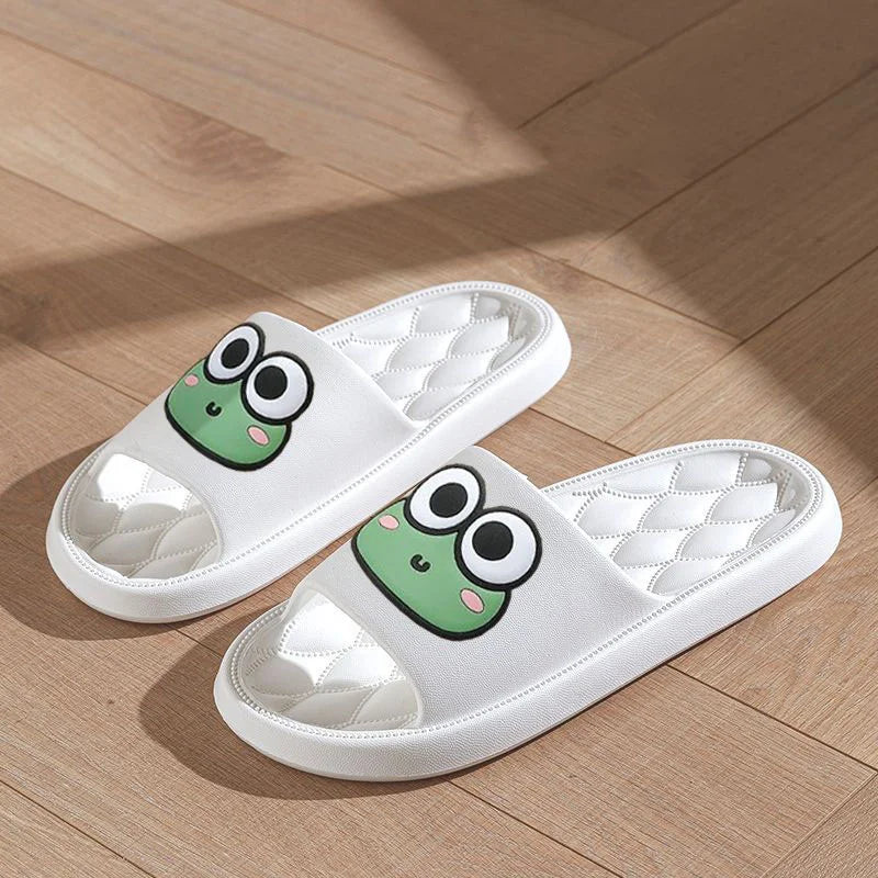 Rutschfeste Sommer-Slides mit Cartoon-Frosch-Design – weich, bequem und ideal für Strand, Bad oder Zuhause.
