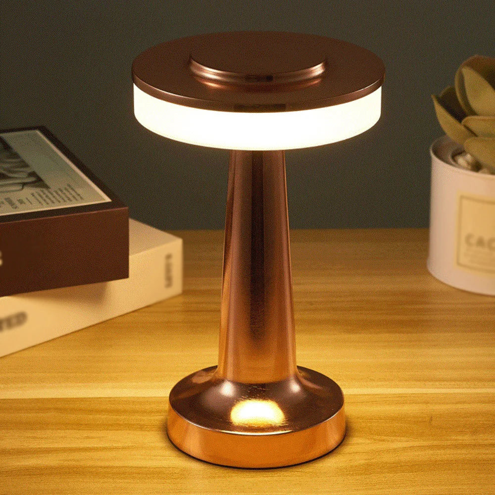 Retro LED-Tischlampe, stufenlos dimmbar und USB-aufladbar – ideal als Ambientelicht oder fürs Camping.